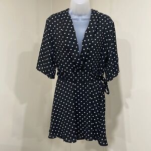 NWT PrettyLittleThing Black White Polka Dot Wrap Dress.  Size 4 S small